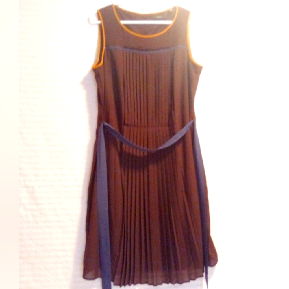 Esprit chocolate and peach pleated day lunch business dress